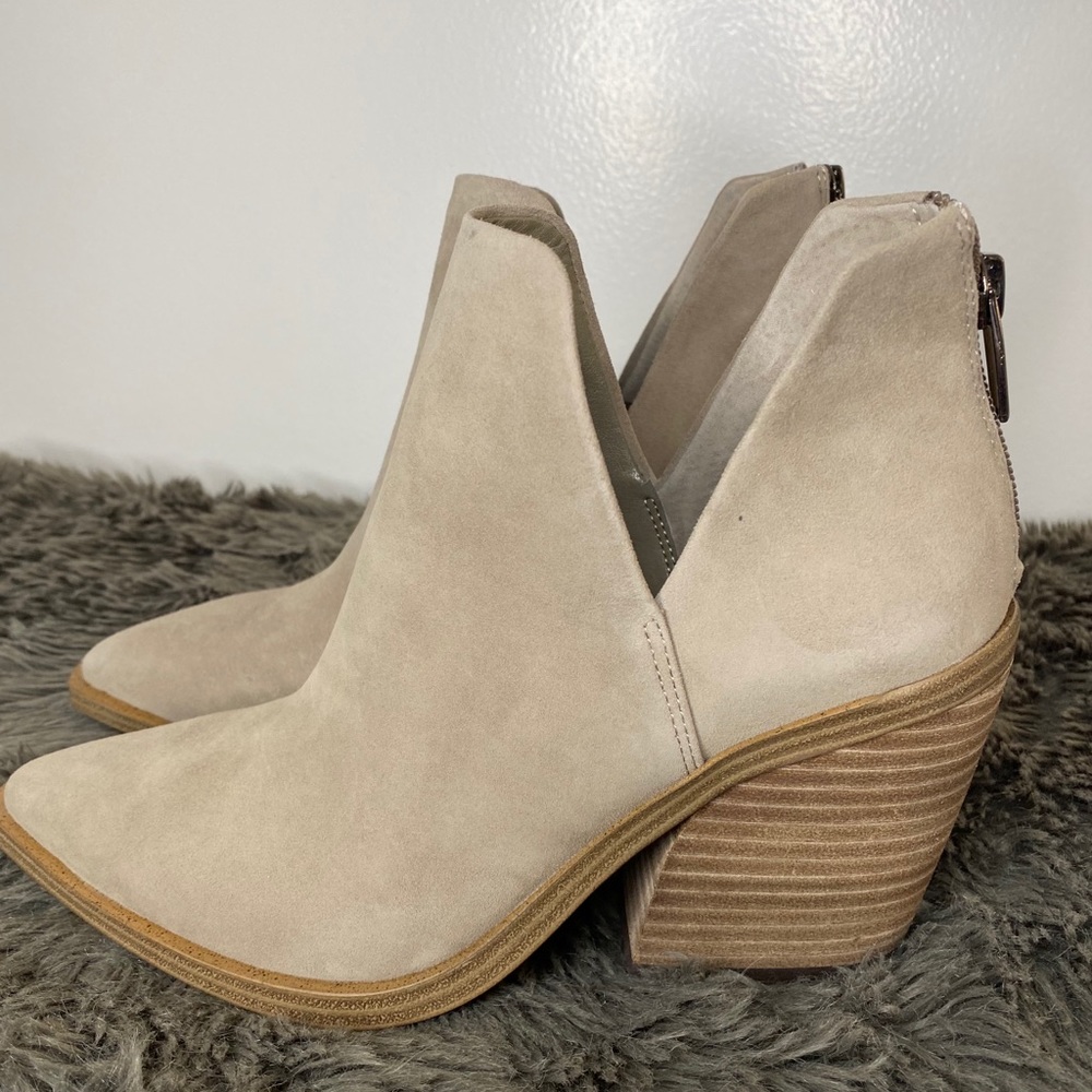 Vince Camuta Nude Booties